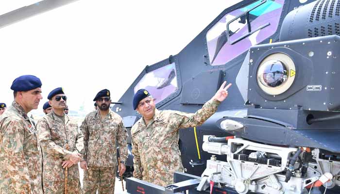 پاک فوج میں جدید ہیلی کاپٹر شامل، فیلڈ مارشل کا قومی اتحاد اور سول ملٹری ہم آہنگی کی اہمیت پر زور
