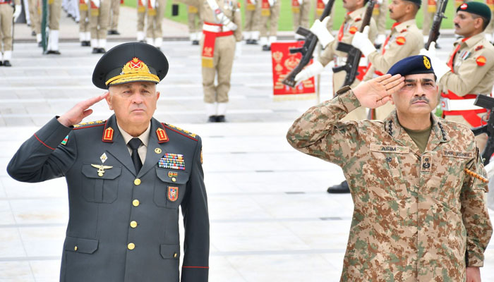 آذربائیجان نے فیلڈ مارشل عاصم منیر کو اعلیٰ فوجی ایوارڈ سے نواز دیا