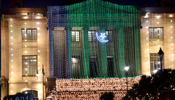 بھارت کیخلاف فتح اور آزادی کا جشن، ملک  کا ہر شہر ، ہر گلی محلہ  قومی  پرچم کے رنگوں میں رنگ گیا